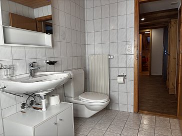 Ferienwohnung in Kandersteg - Badezimmer