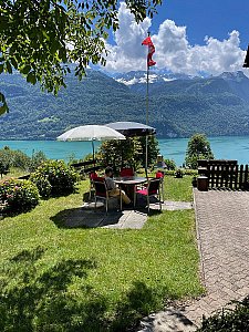 Ferienhaus in Brienz - Gartentisch