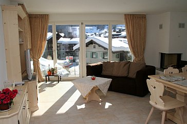 Ferienwohnung in Klosters - Wohnzimmer