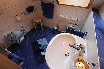 Ferienwohnung in Bernau im Schwarzwald - Dusche/WC Wohnung 1