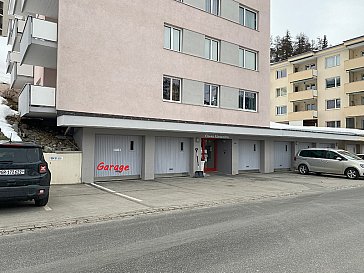 Ferienwohnung in Samedan - Garage