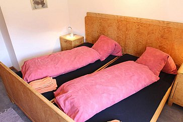 Ferienwohnung in Samedan - Schlafzimmer