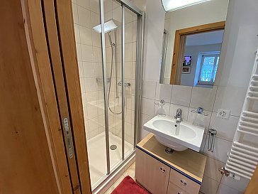 Ferienwohnung in Samedan - Bad-Dusche