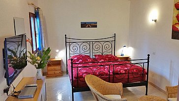 Ferienhaus in Alghero - Schlafzimmer mit SAT-TV